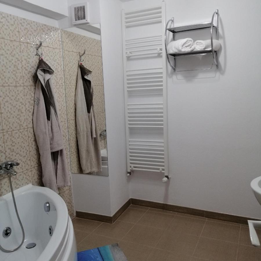 Karla Residence / Greta Residence ريشيتسا المظهر الخارجي الصورة