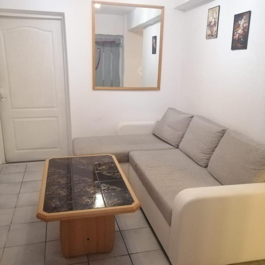 Karla Residence / Greta Residence ريشيتسا المظهر الخارجي الصورة
