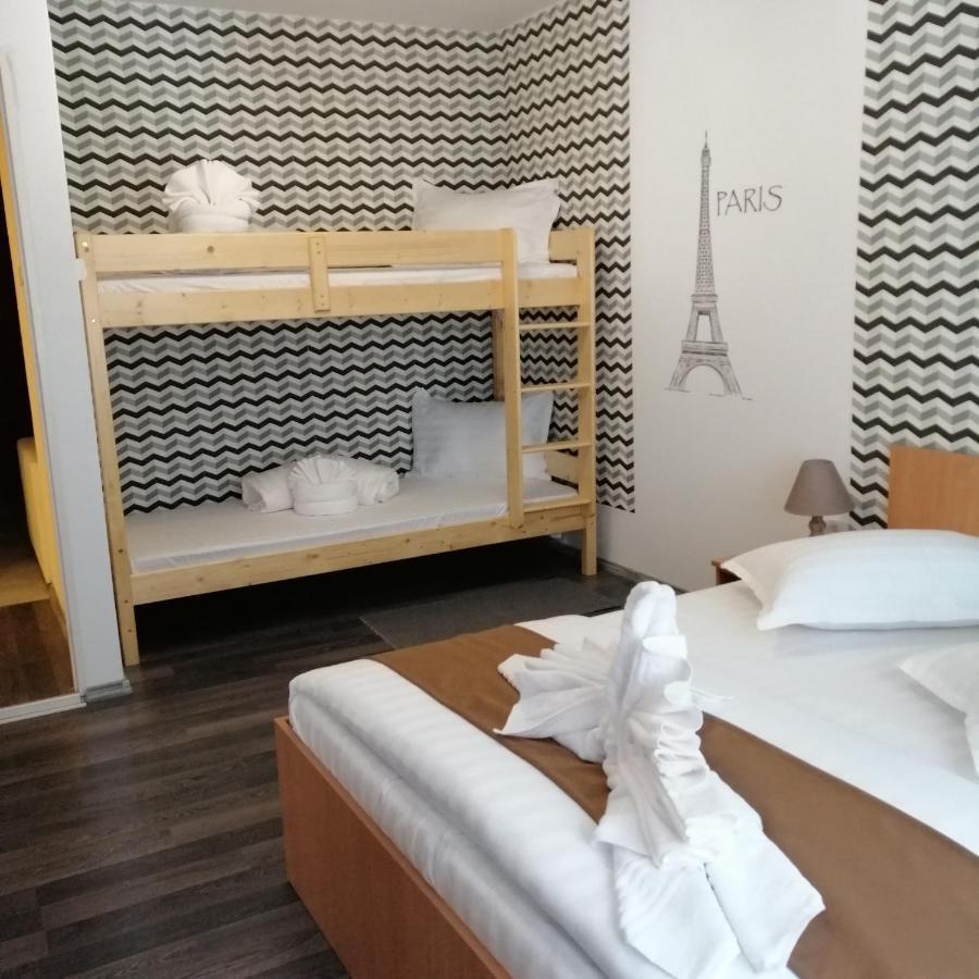 Karla Residence / Greta Residence ريشيتسا المظهر الخارجي الصورة